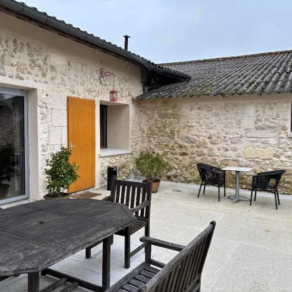 Chateau Chatillon – hotel w mieście Saint-Sulpice-et-Cameyrac