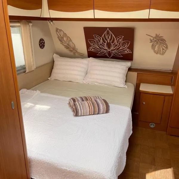 Caravana estática en CAMPING MEDITERRANEO Calpe, hotel v destinaci Calpe