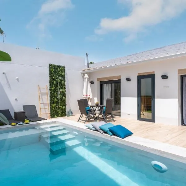 Casa Catral Alfalfar 12, хотел в Catral