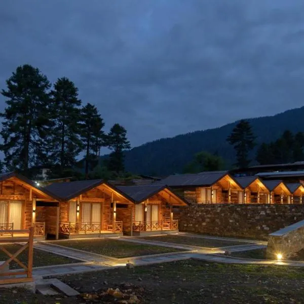 Gangtey Pinewood Resort, hotel in Gangtey Gonpa