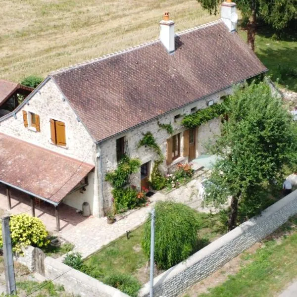 gîte la queue du merle, hotel em Crux-la-Ville
