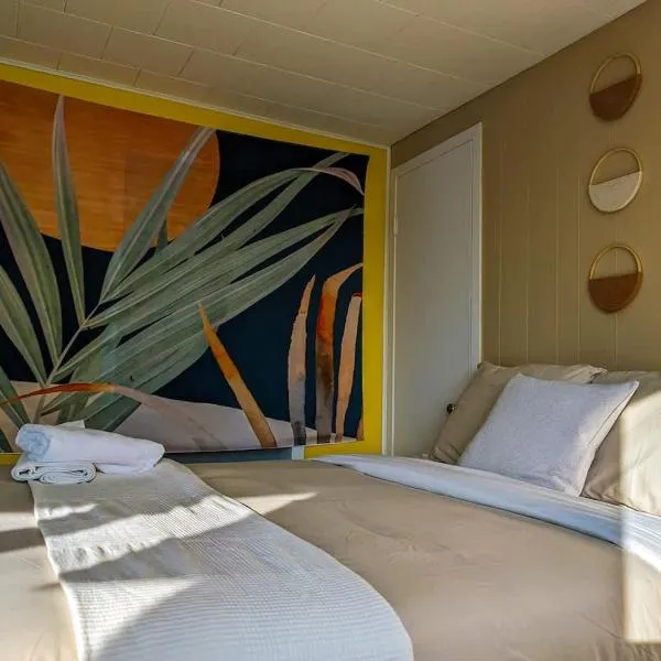 Chalet Studio #12 Wifi, AC & BBQ, hotel in Cap-Saint-Ignace