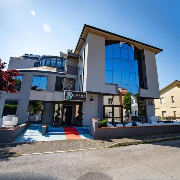 Hotel Sirena - B&B, hotel in Cesenatico