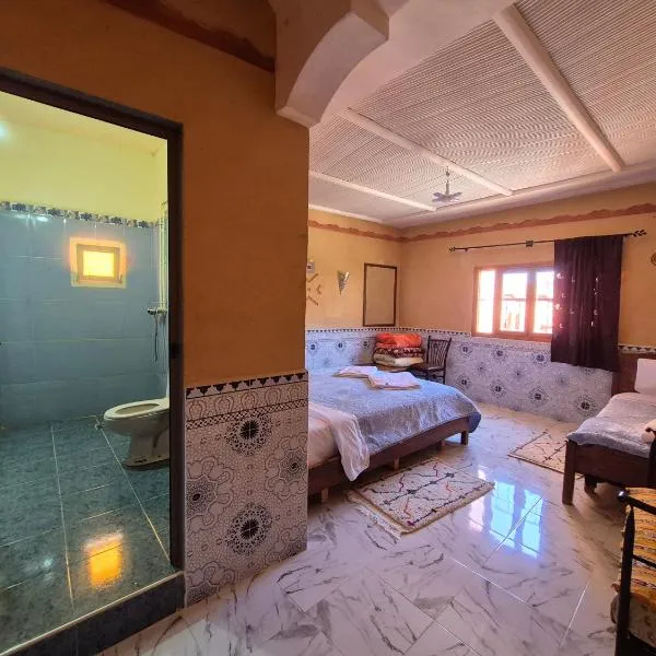 Riad La Fleur, hotel v destinaci Aït Baha