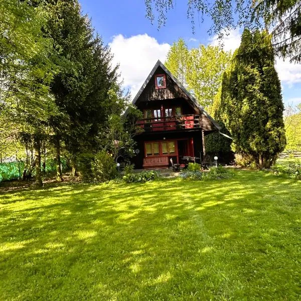 Masuria Hut, hotel u gradu Mragovo