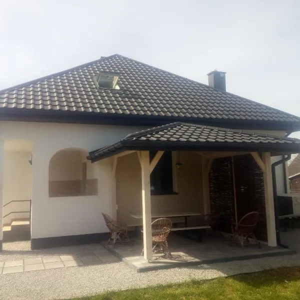 Noclegi Sarzyna 183 staroniowska, hotel v destinaci Nowa Sarzyna