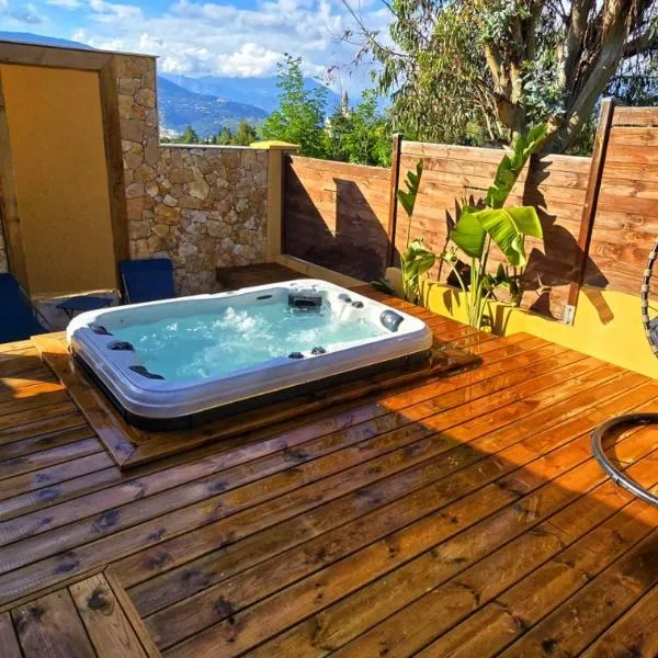 Maison Casa Milesa - jacuzzi, calme, proche mer, parking securisé、ニースのホテル