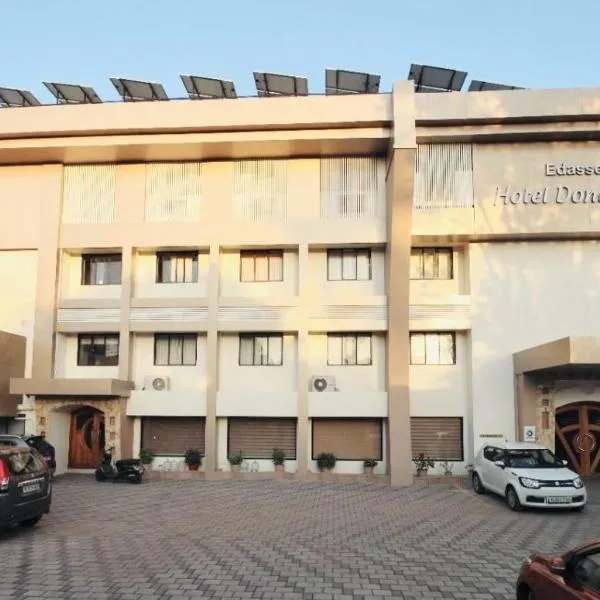 Super Townhouse Dona Castle, hotel v destinaci Kollam