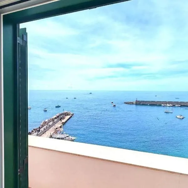 Casa Vagliendola - Terrace with Sea View โรงแรมในอามาลฟี