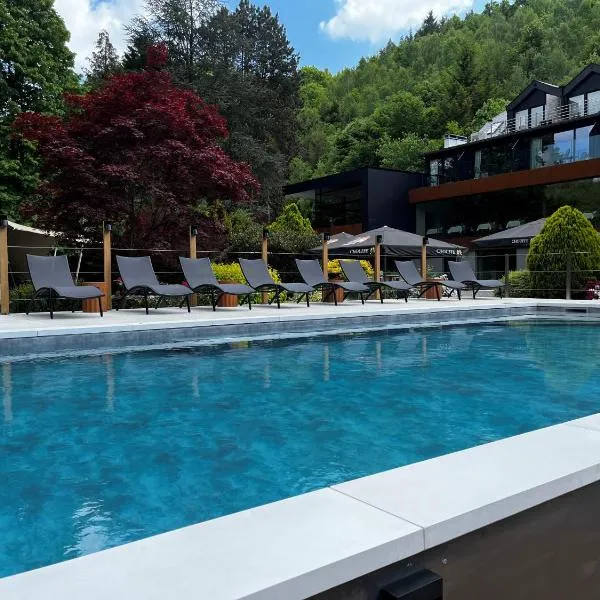 Hostellerie La Claire Fontaine, Logis hôtels & Spa, hotel v destinaci La-Roche-en-Ardenne
