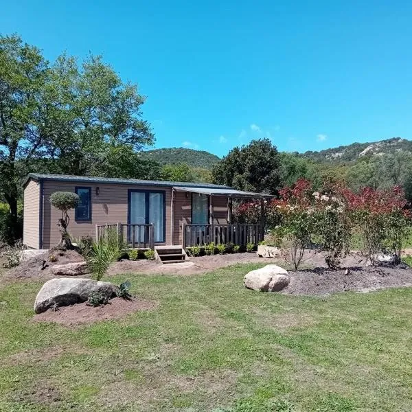 Bungalow de charme près de Santa Giulia, hôtel à Porto-Vecchio