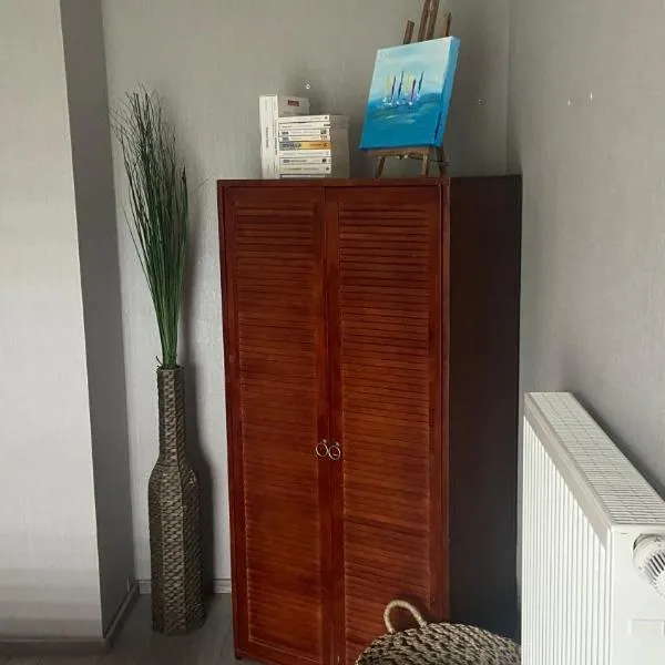 appartement-Rez de jardin, parking privé et Tram, hotel in Bischheim