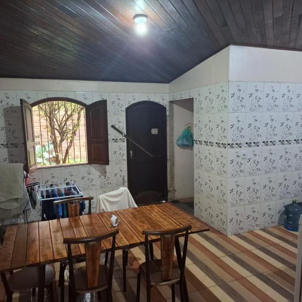 Casa espaçosa bem localizada - Foto 4