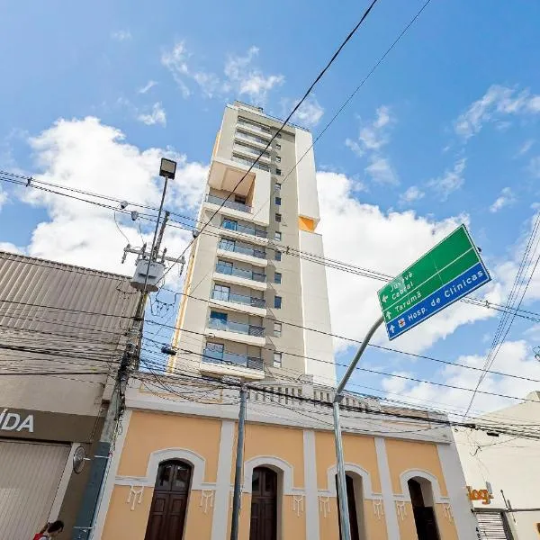 Log! | Rooftop com vista, coworking, garagem e localização imbatível | Gonzaga Stays, hotel en Curitiba