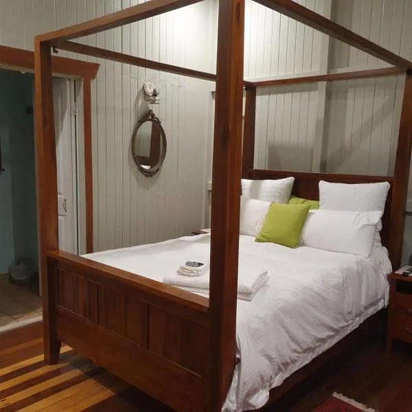 The Falls TeaHouse, hotel a Millaa Millaa
