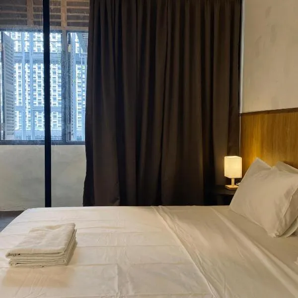 Chowrasta Suites by Aayu George Town Penang, hotel in George Town