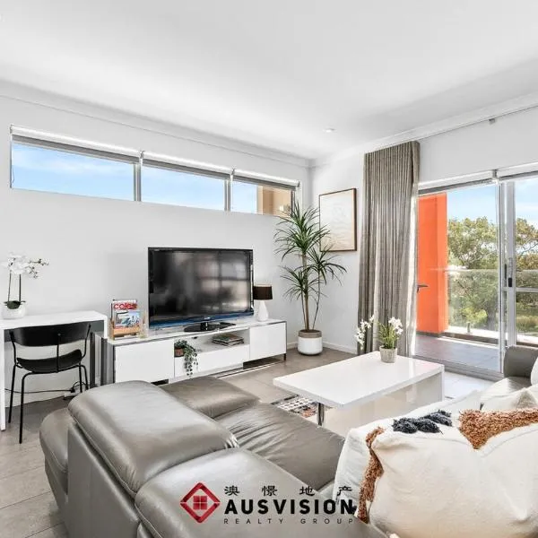 Lakeside Executive Retreat near Westfield Shops, hotel v destinaci Perth