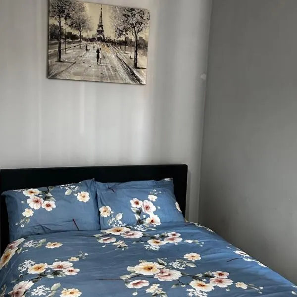 Private ensuite room close to Rotherham city centre 2, hotel v destinaci Rotherham