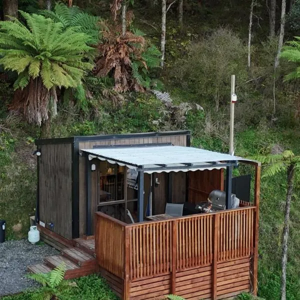 Bush Cabin Your own place Stunning views, ξενοδοχείο σε Taumarunui