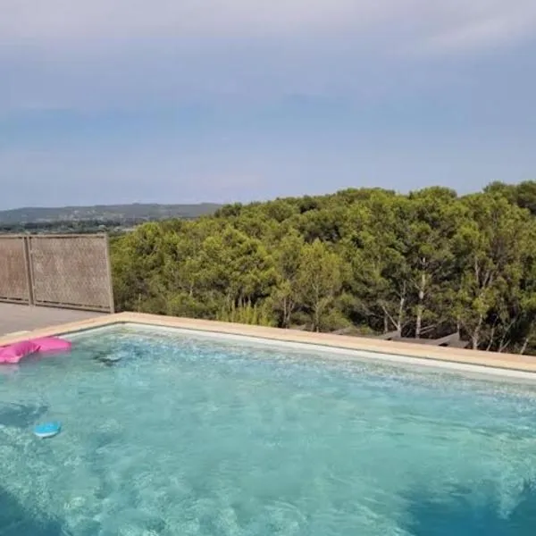 La parenthèse, hotel v destinaci Beaucaire