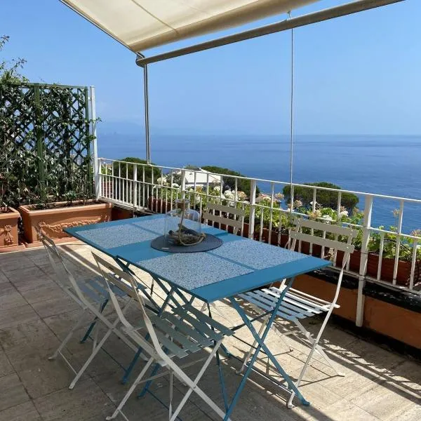 Penthouse - Pineta di Arenzano, hotel in Arenzano