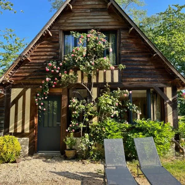 Chalet de charme en plein cœur du Calvados, hotel in Victot-Pontfol