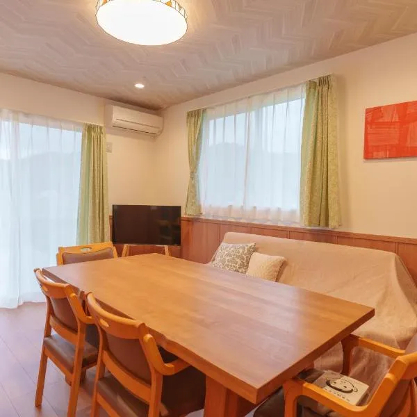 K Cottage、富士河口湖町のホテル
