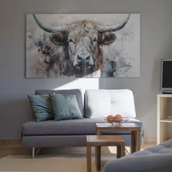 BALANCED Apartments, Ferienwohnungen vollausgestattet, ruhig, idyllische ländliche Lage, Nähe A95, zwischen Bad Tölz und München, 5-Seenland, Küche, Tageslichtbad, Sonnenbalkon, direkter Parkplatz, Wifi, hotel in Eurasburg