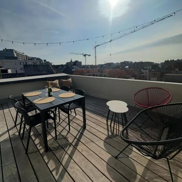 Charming Penthouse - Sunny - Terrace - Close to Sea and Restaurants, hotel v destinaci Blankenberge