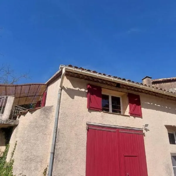 Bel appartement domaine viticole, hotel in Brignoles
