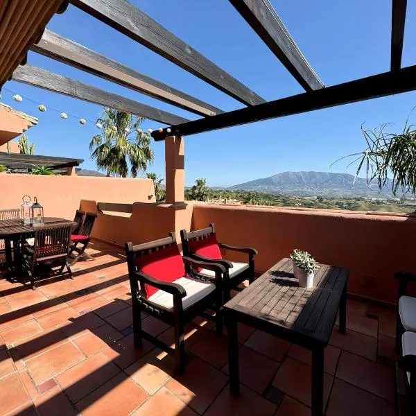 Fabuleux Penthouse Duplex Marbelle Elviria La Mairena, hotel in Marbella