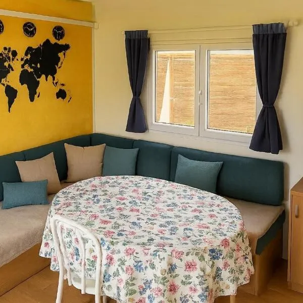 Casa Venus - con jardín y piscina, hotel v destinácii Alcalá de Guadaira