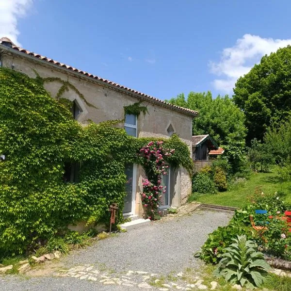 Maison Irondas, hotel in Saint-Pierre-dʼAurillac