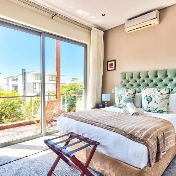 The One 8 Hotel in Green Point - Solar Power, Hotel in Kapstadt