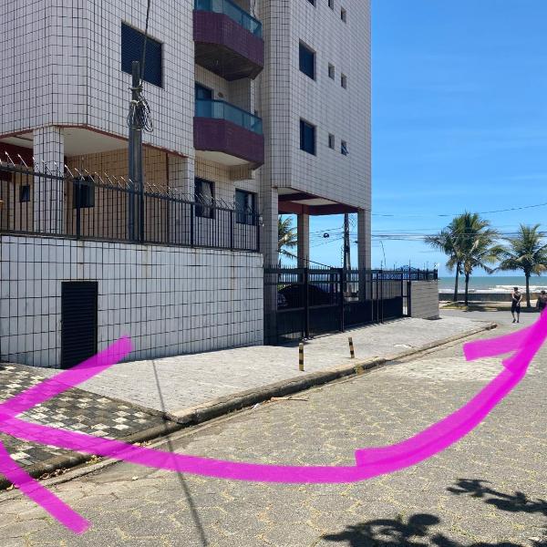 Casa pé na areia 50 metros do mar próximo a Plataforma de Pesca e Feirinha de Artesanato ótimo lugar para relaxar com a família
