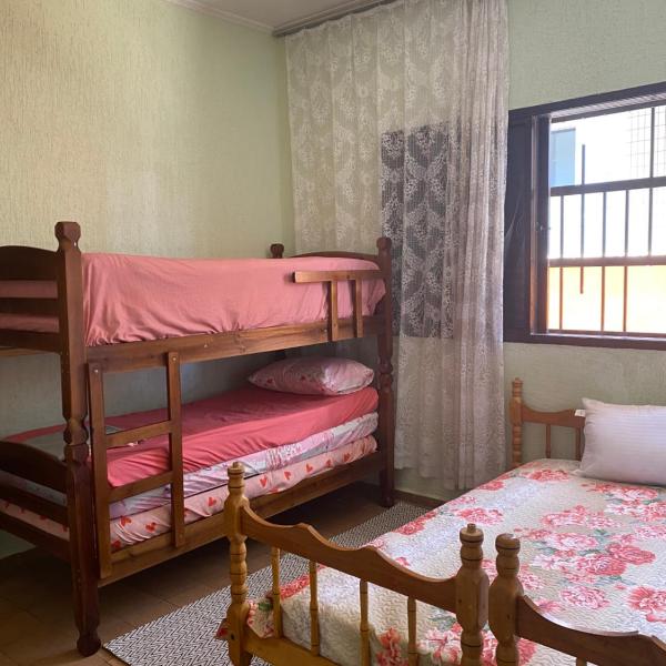 Casa pé na areia 50 metros do mar próximo a Plataforma de Pesca e Feirinha de Artesanato ótimo lugar para relaxar com a família - Foto 2