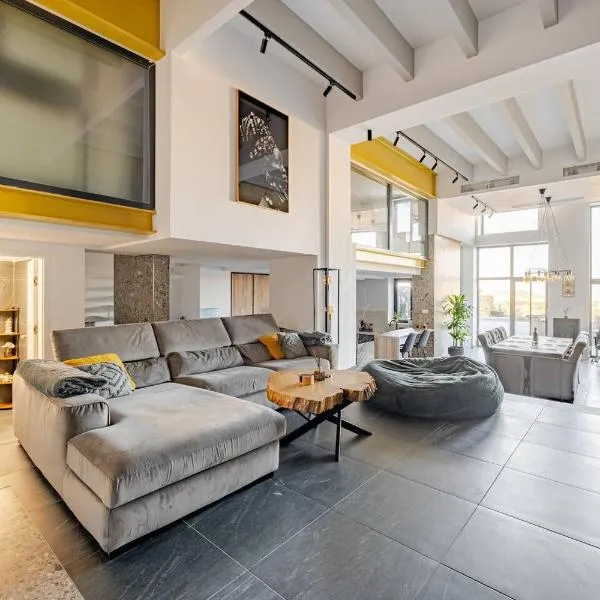 Luxury Apartment with Pool, hotel em Xagħra