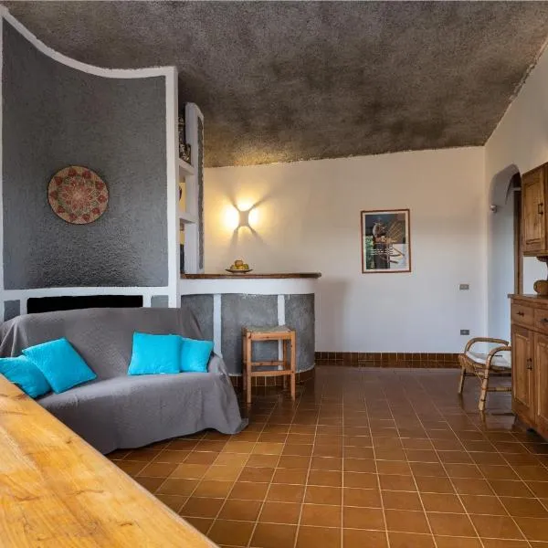 Villa Bados 8 - Klodge, hotel v destinaci Olbia