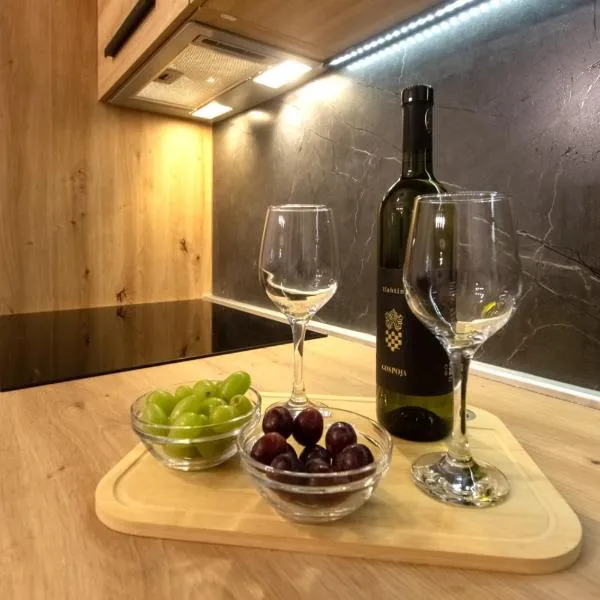 Trogirski san, hotel din Trogir