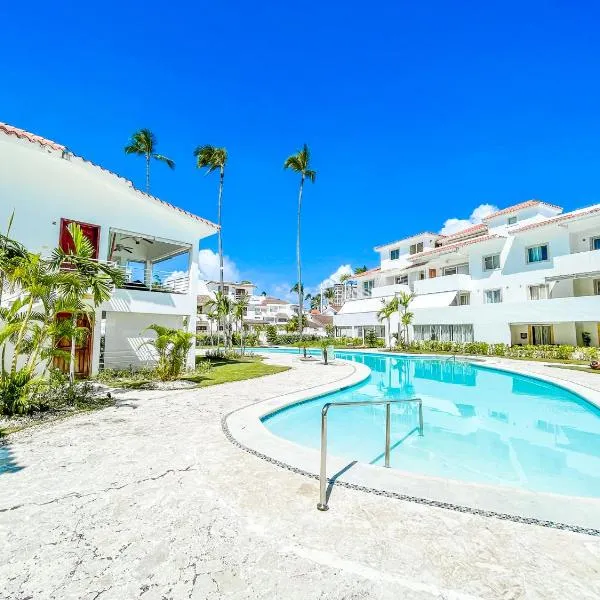 Resort BEACH Condo-HOTEL with VILLAS & PRIVATE Apartments WIFI BBQ Beach CLUB & SPA, hotel v destinaci Punta Cana