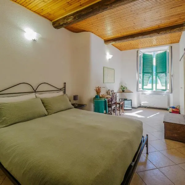Macaia Village Life Room with AC #2, hotel di Vernazza