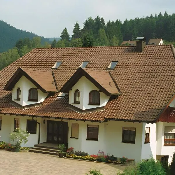 Ferienwohnungen Bauer, hotel in Bad Herrenalb