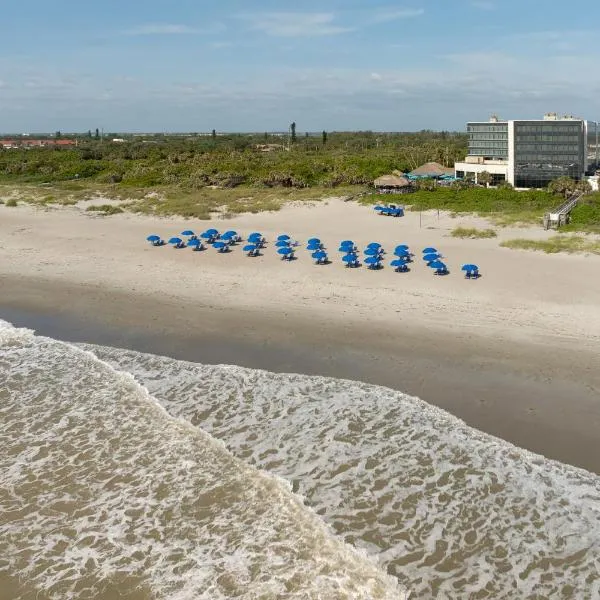 ヒルトン ココア ビーチ オーシャンフロント（Hilton Cocoa Beach Oceanfront）、ココアビーチのホテル