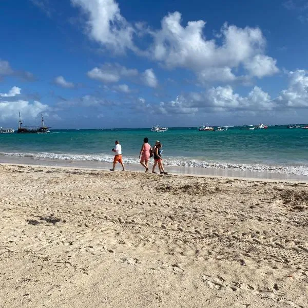 Hostal Las Rosas de Punta Cana, hotel v destinaci Punta Cana