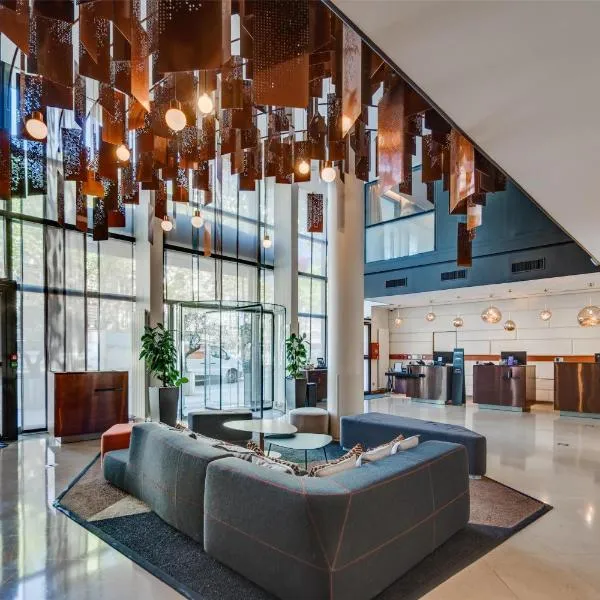 Radisson Blu Hotel, Paris Boulogne, hotel v destinaci Boulogne-Billancourt