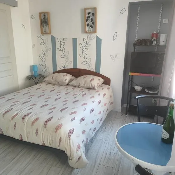 Chambre pour 2 personnes à Formigny RDC, hotel v destinaci Formigny