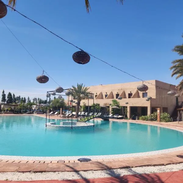 Les Jardins d Amizmiz 6 piscines, hotel en Marrakech