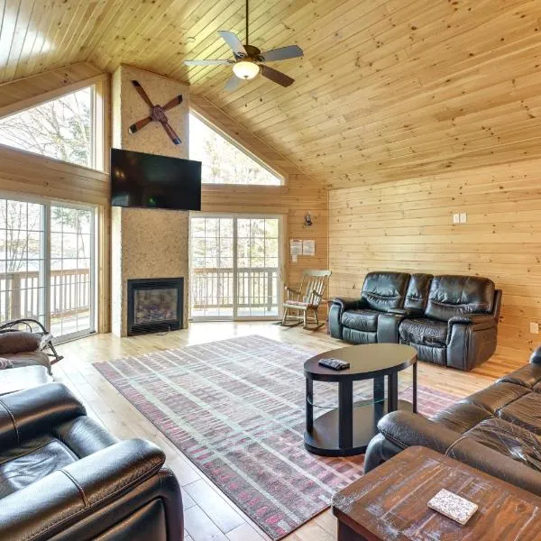 Waterfront Davis Pond Cabin with Dock and Kayaks!, hotel in Holden