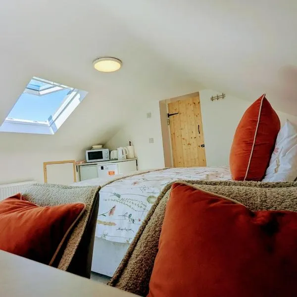 Skellig View Kerry Cliffs View Balcony Room, hotel in Portmagee