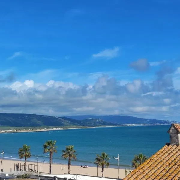 El Ronqueo Apartment, hotel in Barbate